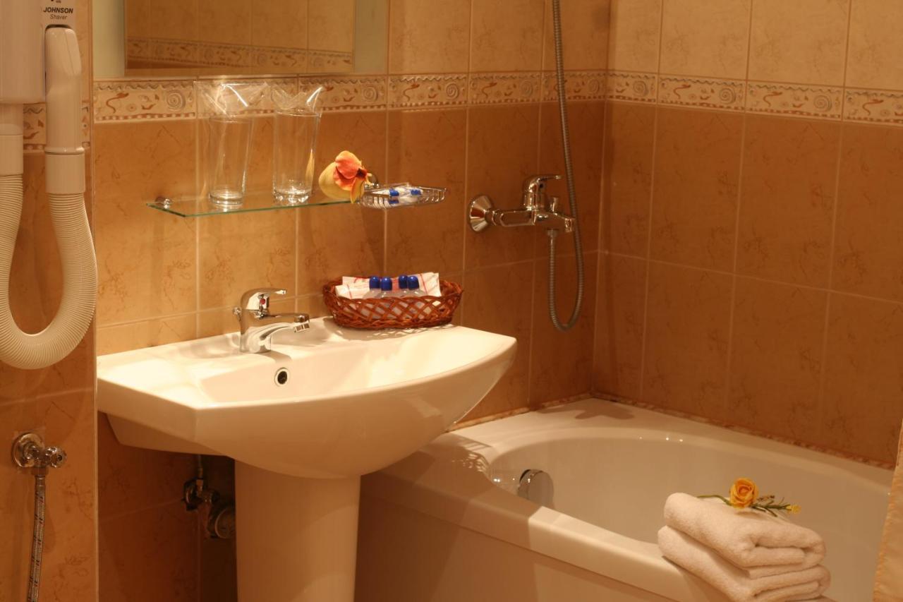Joya Park Apartments Sables d'or Extérieur photo