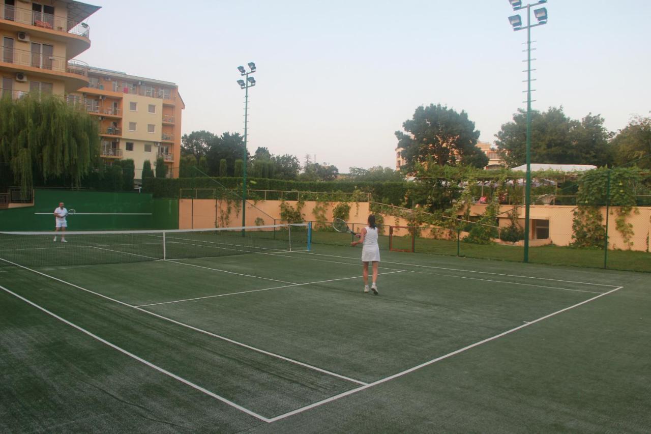 Joya Park Apartments Sables d'or Extérieur photo